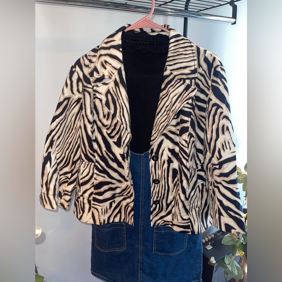 Jumper, blazer, ruffle turtle neck - Picture 5 of 10